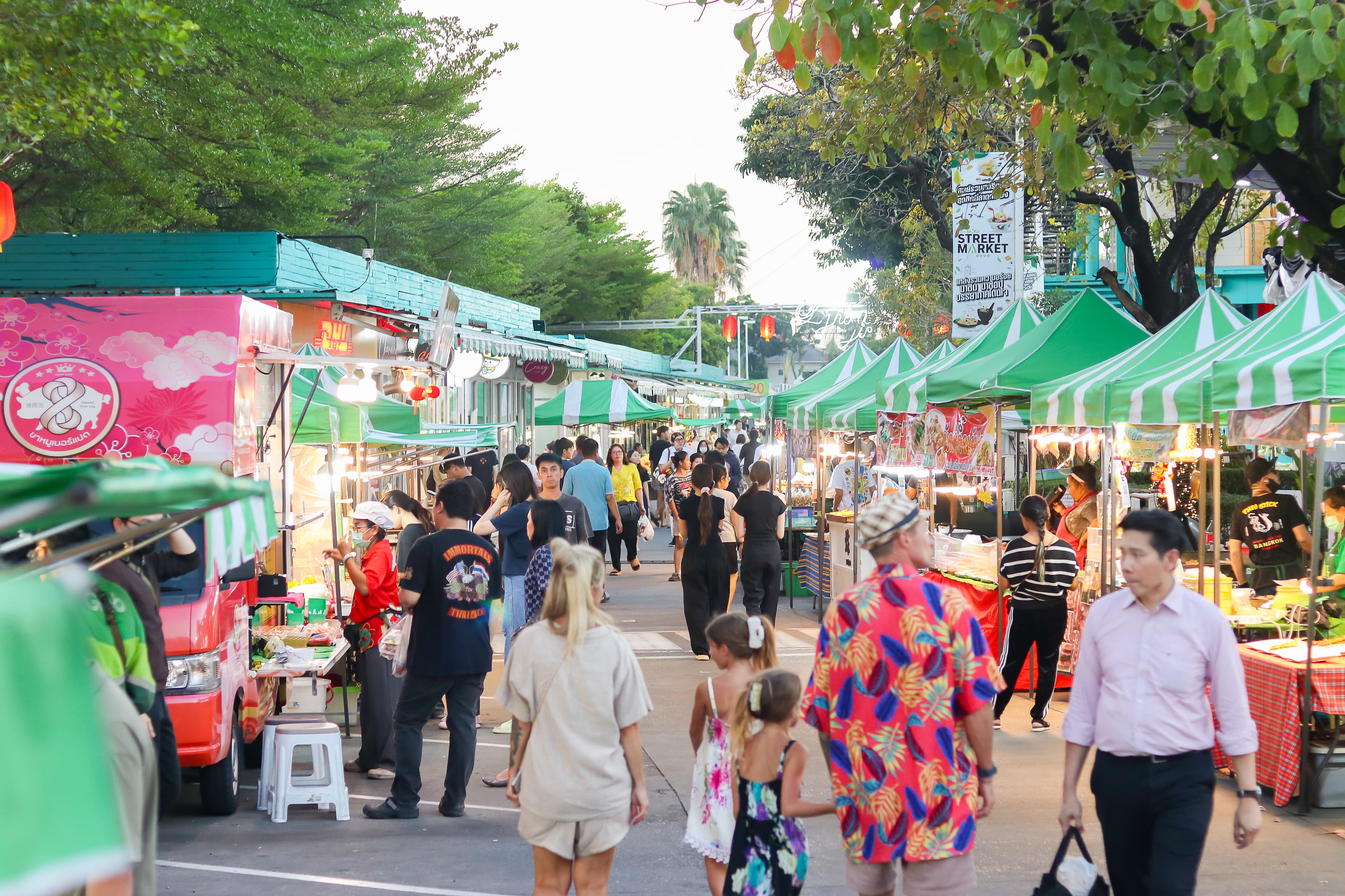 The Paseo Street Market รายวัน