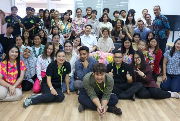 ที บี เอ็น พร็อพเพอร์ตี้ จัดกิจกรรมสืบสานประเพณีสงกรานต์ รดน้ำดำหัวขอพรผู้บริหาร เสริมสิริมงคลรับปีใหม่ไทย ๒๕๖๙ ที บี เอ็น พร็อพเพอร์ตี้ จัดกิจกรรมสืบสานประเพณีสงกรานต์ รดน้ำดำหัวขอพรผู้บริหาร เสริมสิริมงคลรับปีใหม่ไทย ๒๕๖๙